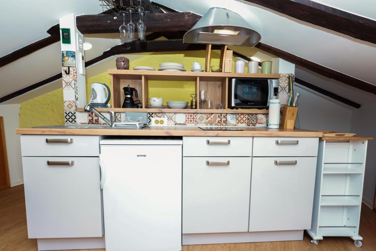 Apartmani Nad Voltun 카스타브 외부 사진